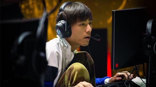 将为他未来 将为他未来