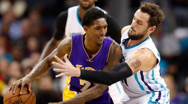 可替代的足 可替代的足